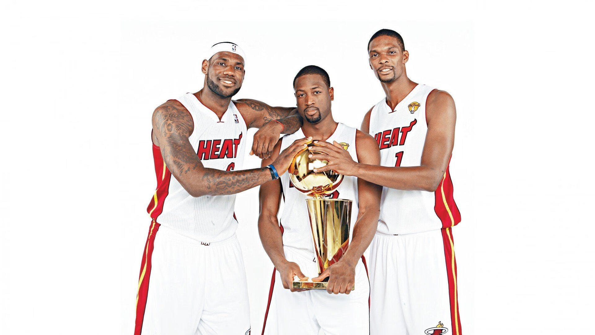 意大利女子团体追逐赛获得银牌，意大利女子水球队