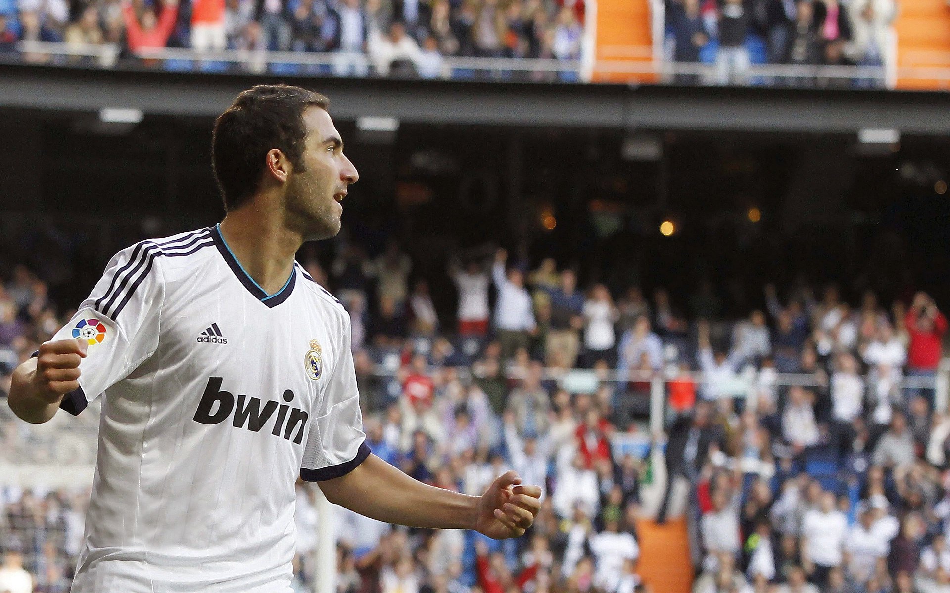 西甲豪门表现出色，精彩远射和扑救纷纷登场，西甲loading